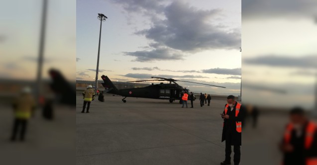 Askeri Helikopter Aydınlatma Direğine Çarptı!