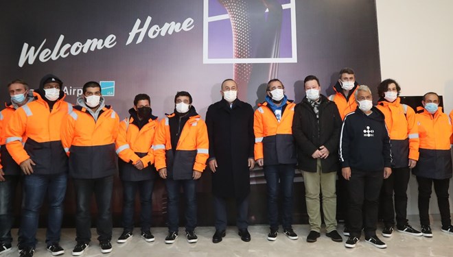 Kurtarılan Türk Denizciler THY Uçağıyla İstanbul’a İniş Yaptı