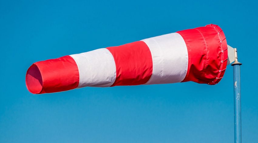 Havalimanlarındaki Rüzgar Tulumu Nedir? Ne İşe Yarar?