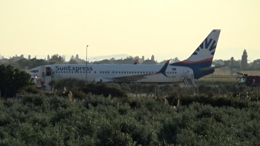 Uçakta Fenalaşan Yolcu Hayatını Kaybetti