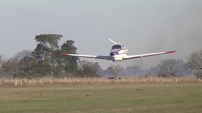 ABD’de Küçük Eğitim Uçağı Otoyola Düştü
